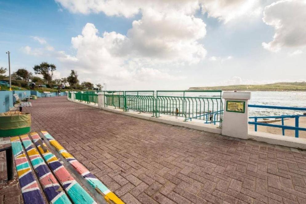 Sea View 2 Bedroom Apartment Marsaskala Buitenkant foto