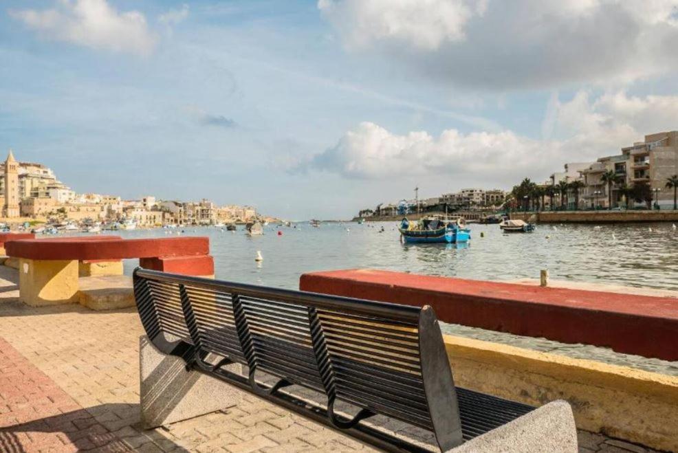 Sea View 2 Bedroom Apartment Marsaskala Buitenkant foto