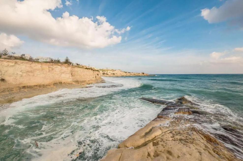 Sea View 2 Bedroom Apartment Marsaskala Buitenkant foto